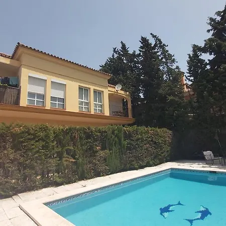 Del Parque Flats Paraiso Apartment *