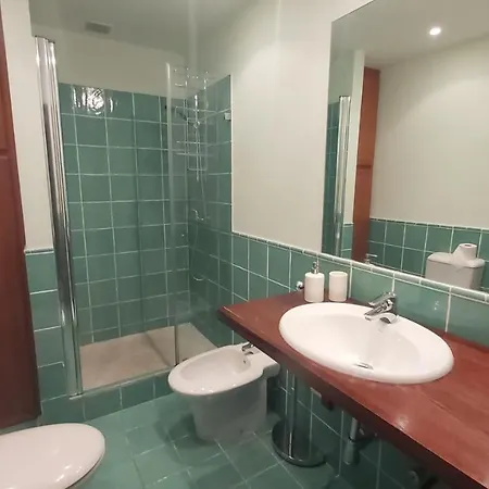 Del Parque Flats Paraiso Apartman *