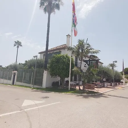 Del Parque Flats Paraiso Apartman Estepona